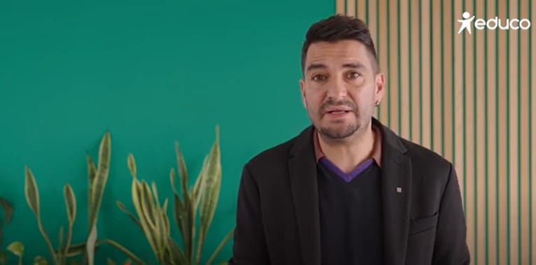 Paz, interculturalidad e inclusión en la escuela: experiencias que transforman. La intervención de Fernando Macías Aranda 